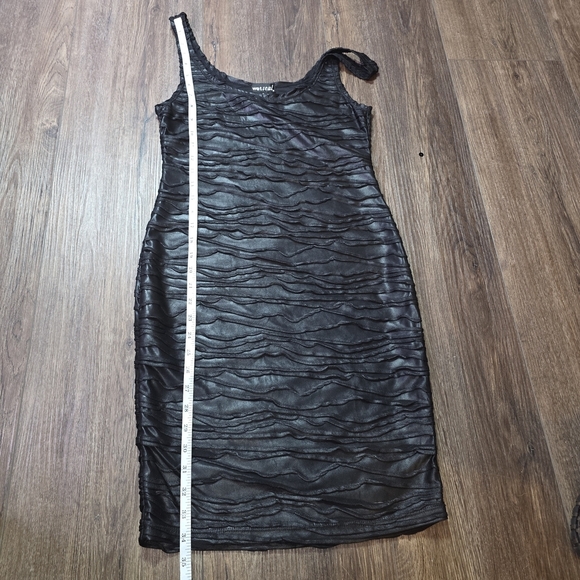 Wet Seal Black Textured Bodycon Dress – Size M - Picture 9 of 12